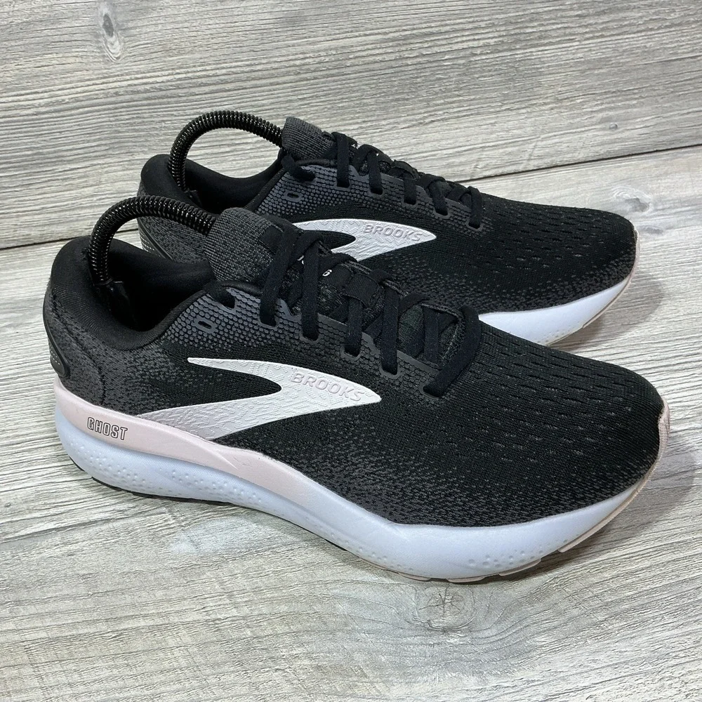 Brooks Ghost 16 Womens Size 9 B Neutral Black White Orchid Ice 1204071B077